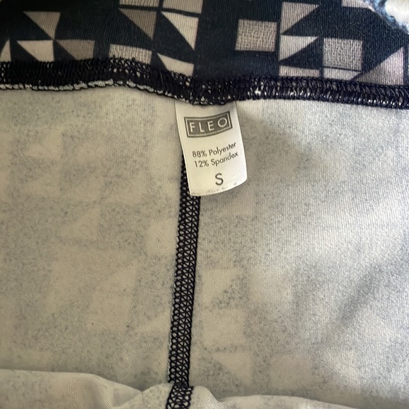 FLEO shorts - Picture 3 of 3